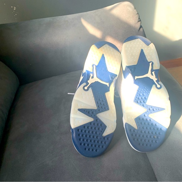 Retro Jordan 6 - Picture 2 of 3